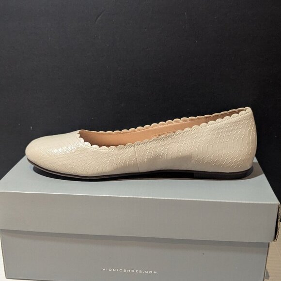 Vionic Julietta Ballet Flats Snake Embossed Cream 8 NEW - Picture 3 of 10